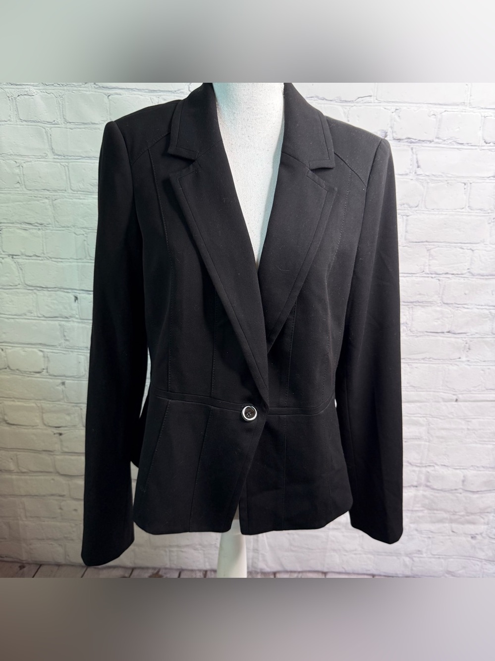 White House Black Market Black One Button Blazer 12